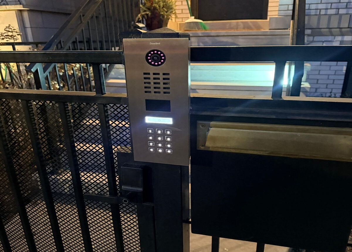 Intercom Slide 5 intercom slide 5